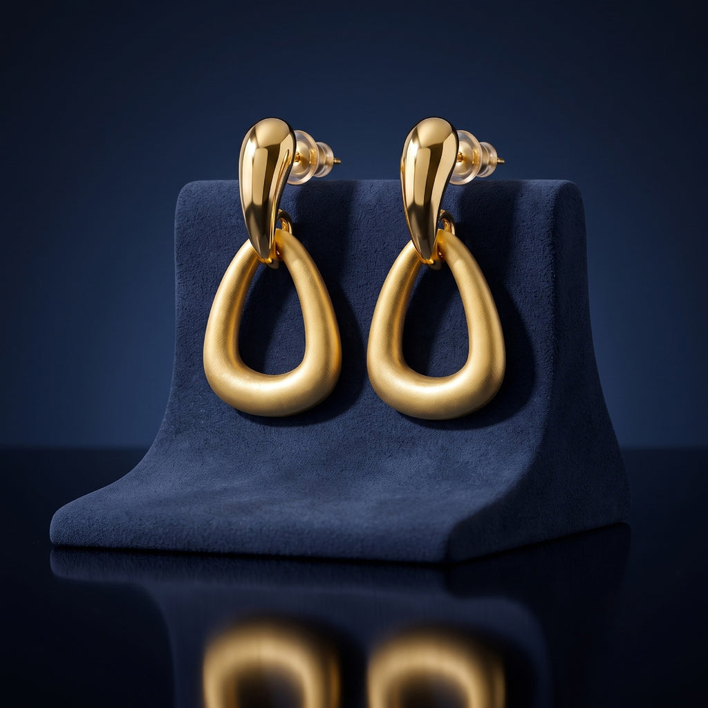 Minimal Gold Drop Earrings